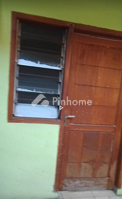Rumah Dijual di Porong, Kab. Sidoarjo, 2 KM, 10 KT, LT 194m², LB 150m² - 4