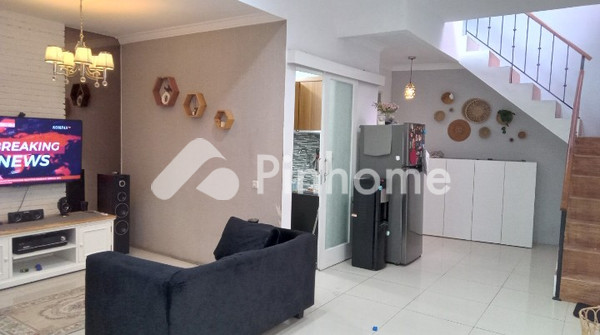 Rumah Dijual di Regol, Kota Bandung, 3 KM, 4 KT, LT 160m², LB 160m² - 4