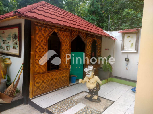 Rumah Dijual di Nguter, Kab. Sukoharjo, 4 KM, 5 KT, LT 450m², LB 650m² - 18
