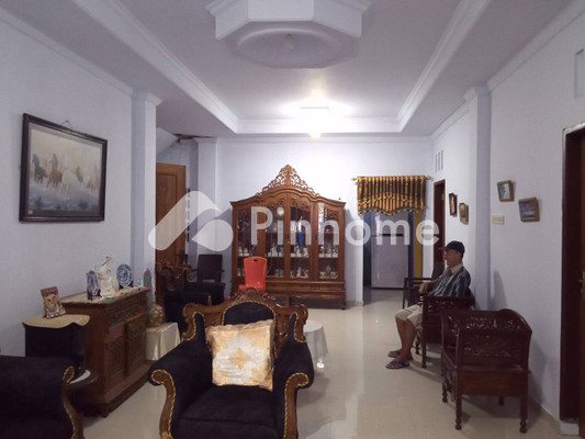 Rumah Dijual di Malalayang, Kota Manado, 4 KM, 13 KT, LT 208m², LB 216m² - 22