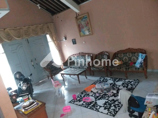 Rumah Dijual di Way Halim, Kota Bandar Lampung, 4 KM, 6 KT, LT 235m², LB 300m² - 3