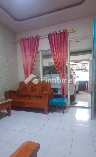 dijual rumah lingkungan nyaman dekat tol di perumahan gunungsari indah jl perumahan gunungsari indah - 2