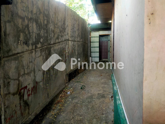 dijual rumah lantai 2 kupang di jalan fetor funai - 11