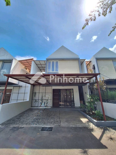 dijual rumah siap huni di cluster rempoa di rempoa ciputat - 1
