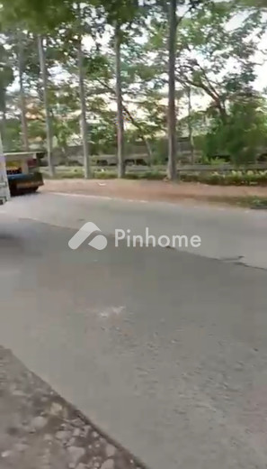 dijual tanah komersial murah 50 persen njop area bisnis cengkareng jakbar di jl  kamal raya outer ring road - 11